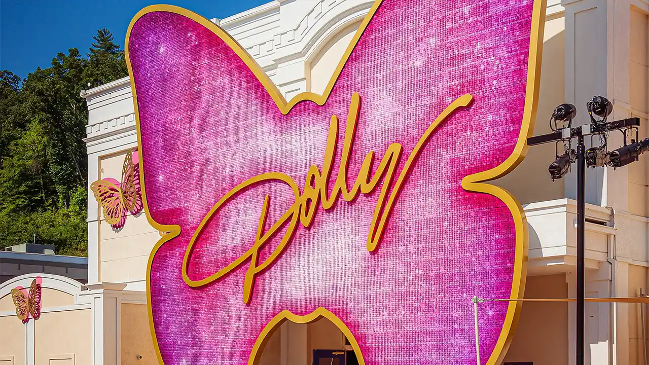 dollywood sign